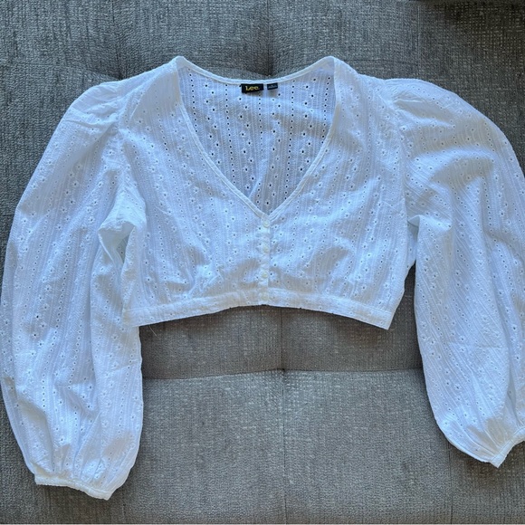 NWT Lee Crop Puff Sleeve Blouse in White - Picture 2 of 7